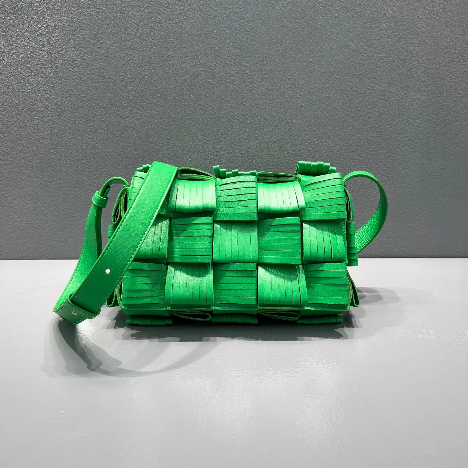 BV Cassette Green, For Women, Bags 9.1in/23cm 680698V1G713722