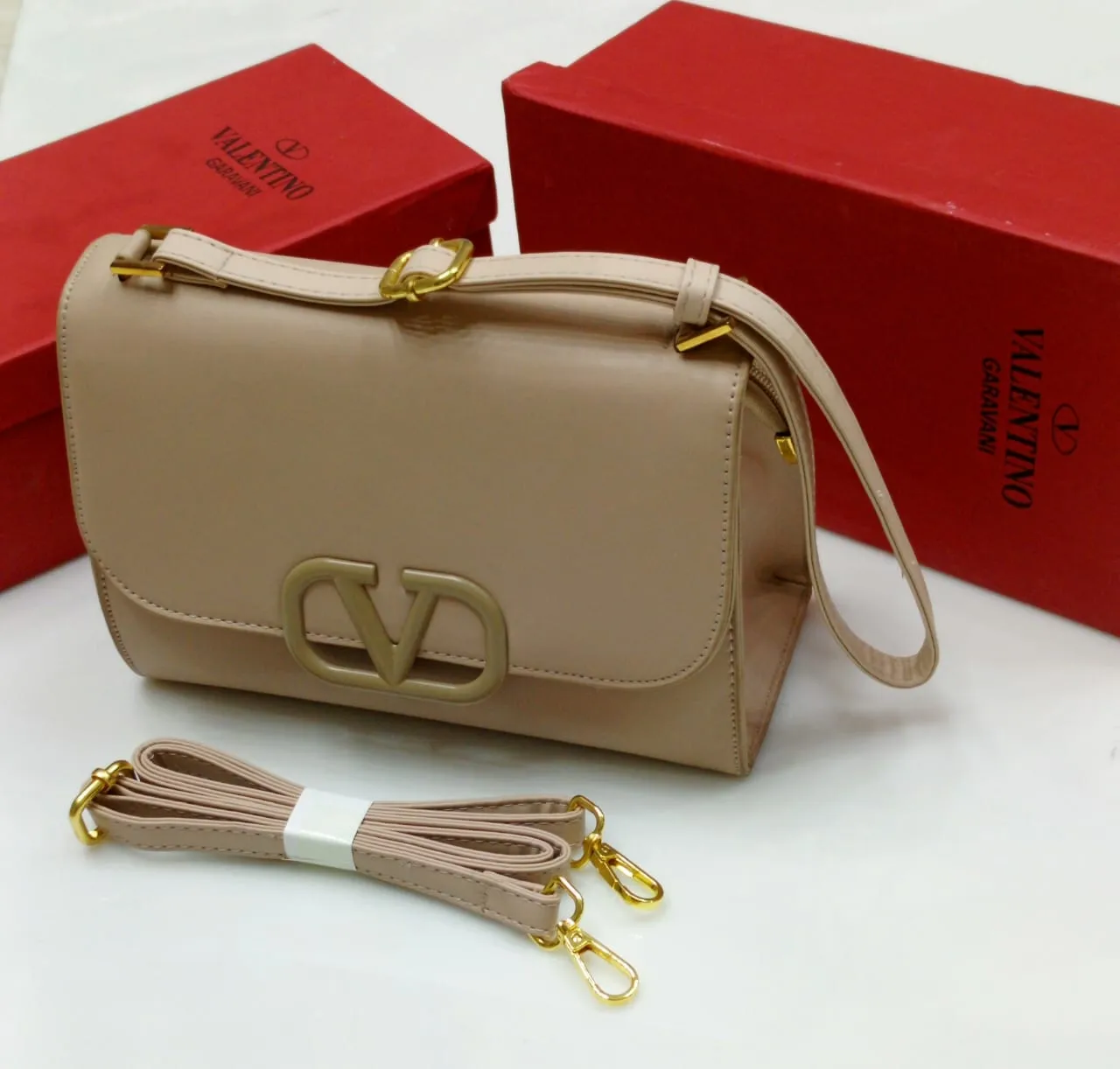 Chic Women Bag - Valentino-Inspired Unique Crossbody Style (Beige)