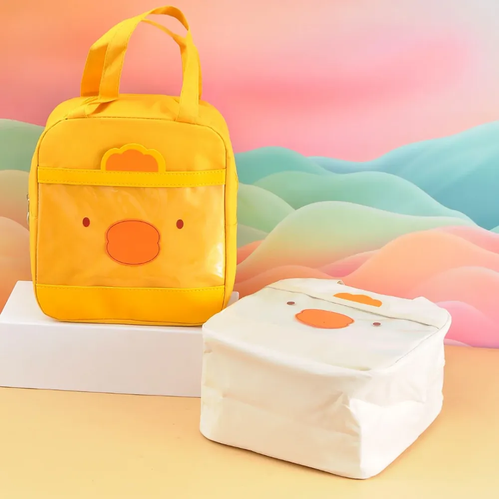 Duck theme lunch bag.