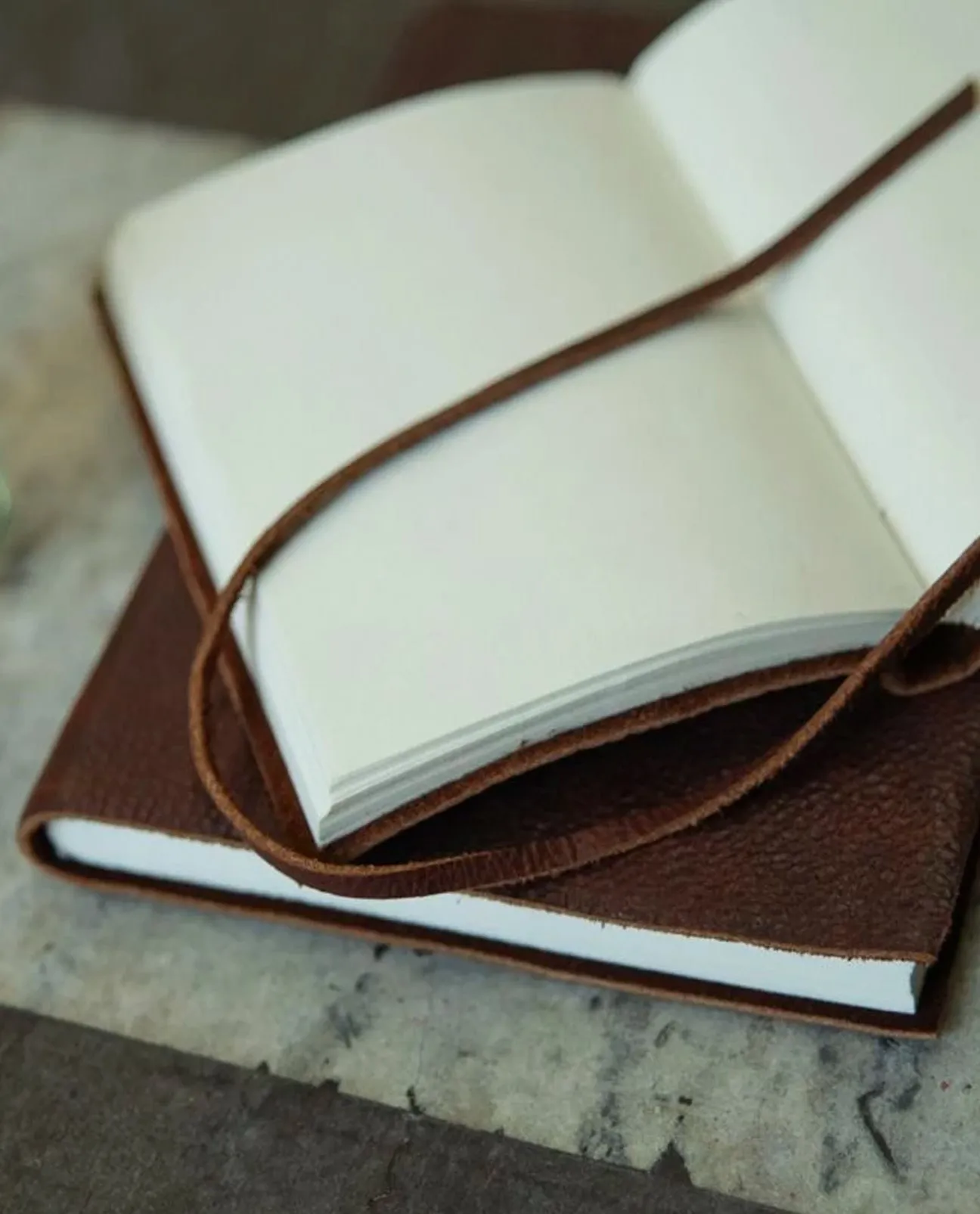 KADIRA Leather Journal