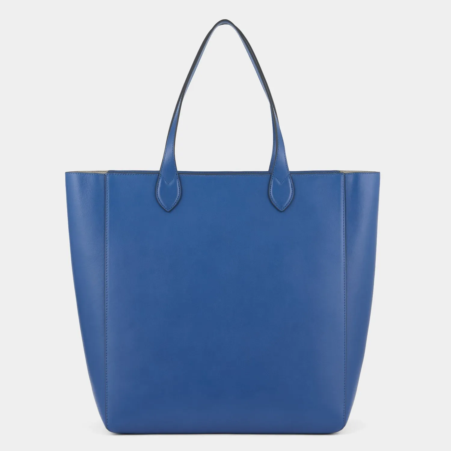 Nevis Tote