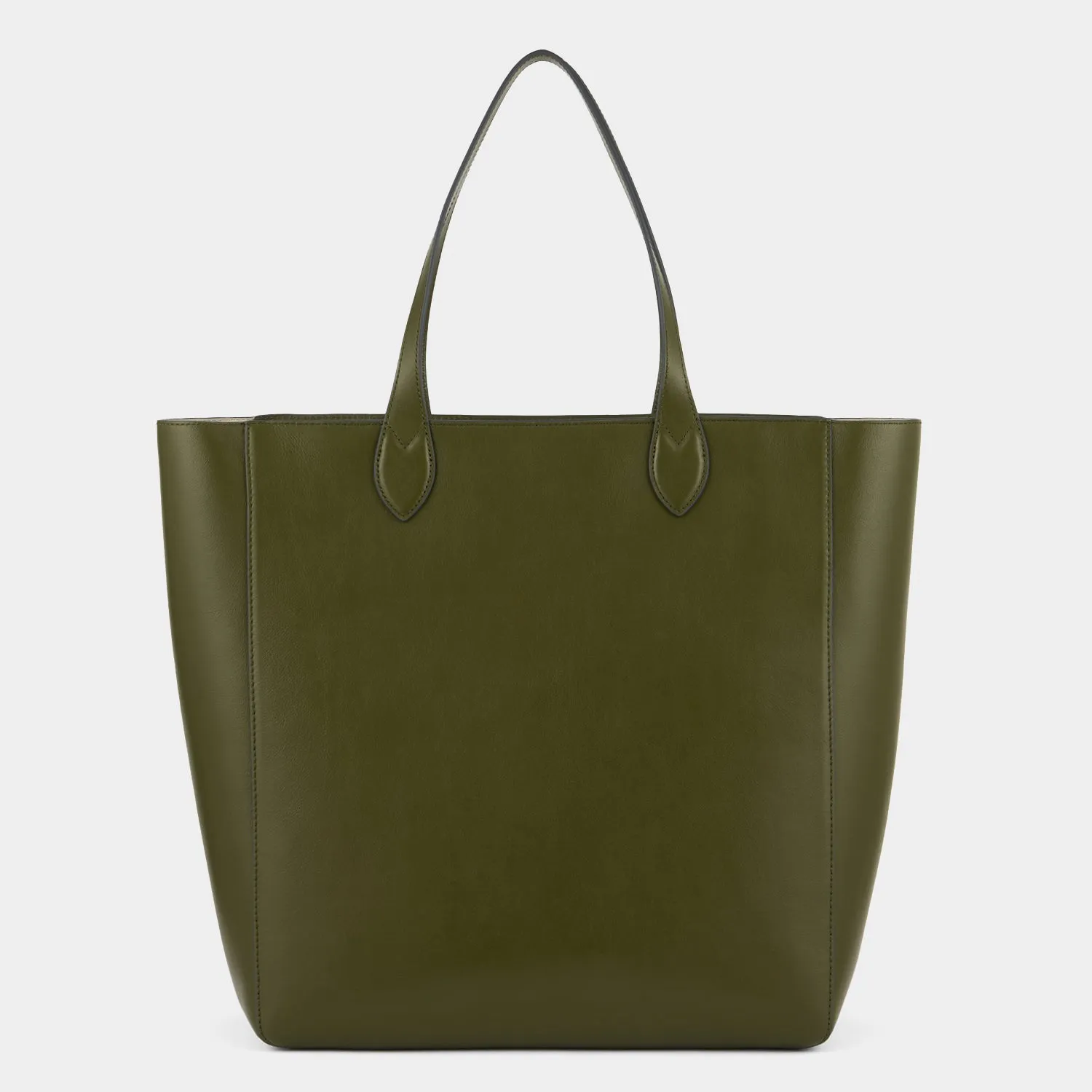 Nevis Tote