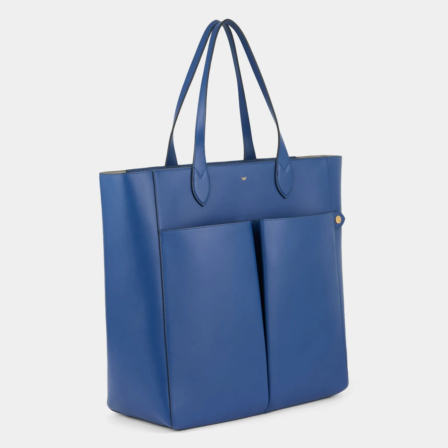 Nevis Tote