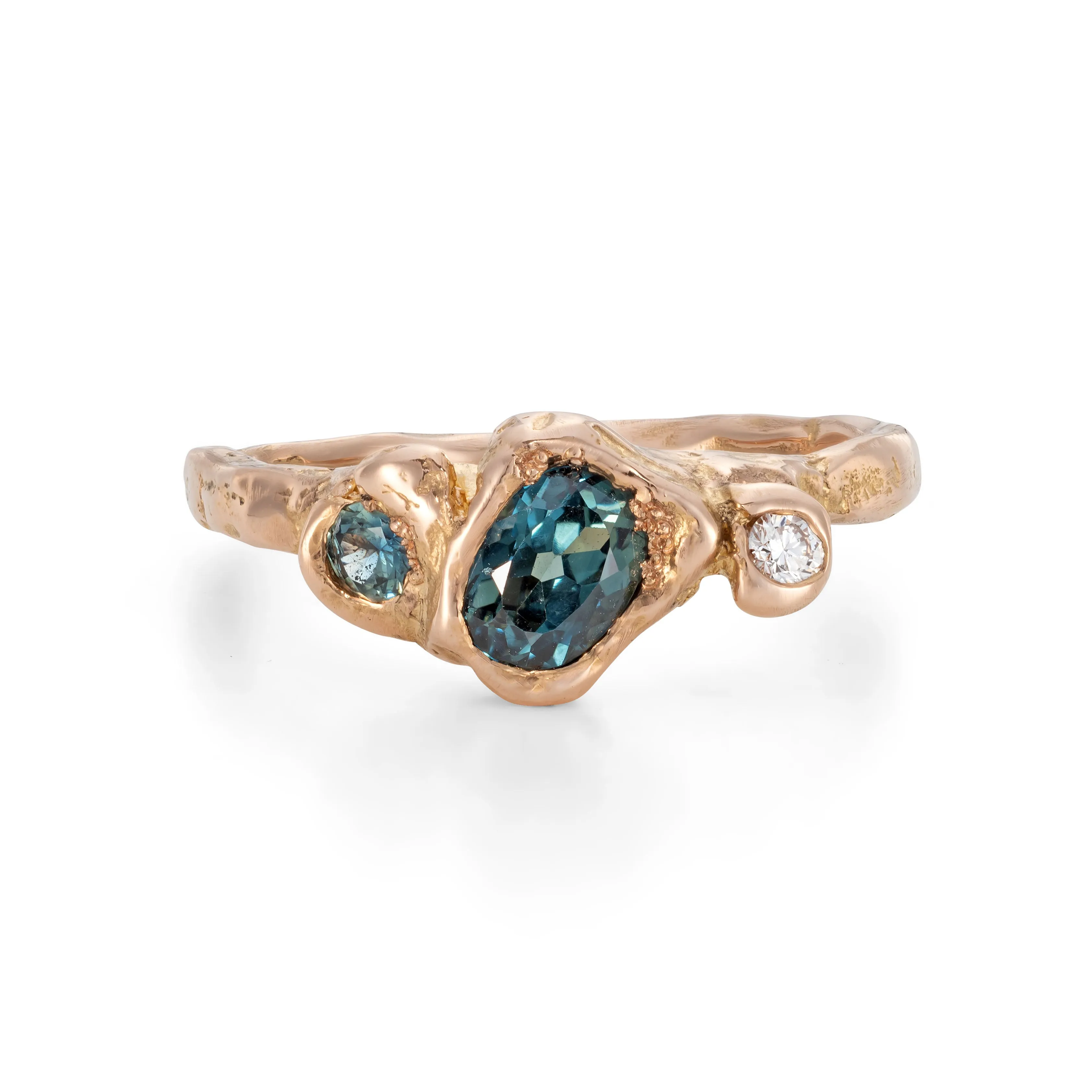 Certainly! To optimize the title for an e-commerce product, you should include key descriptors and modify it to provide a clear and appealing presentation. Here’s the revised title:

Elegant Teal Rose Adakite Gemstone Ring with East Band Design