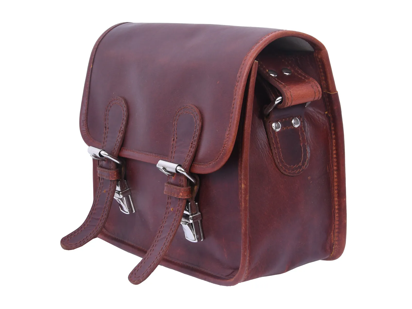 Timeless Elegance: Brown Leather Messenger Bag. Art: BG-1280