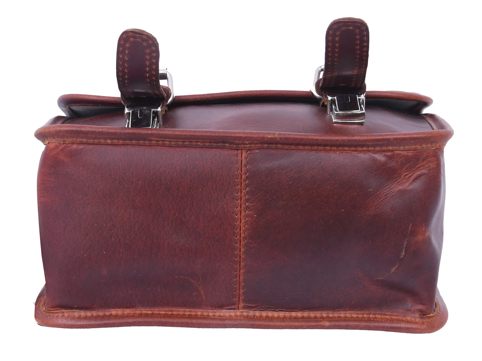 Timeless Elegance: Brown Leather Messenger Bag. Art: BG-1280