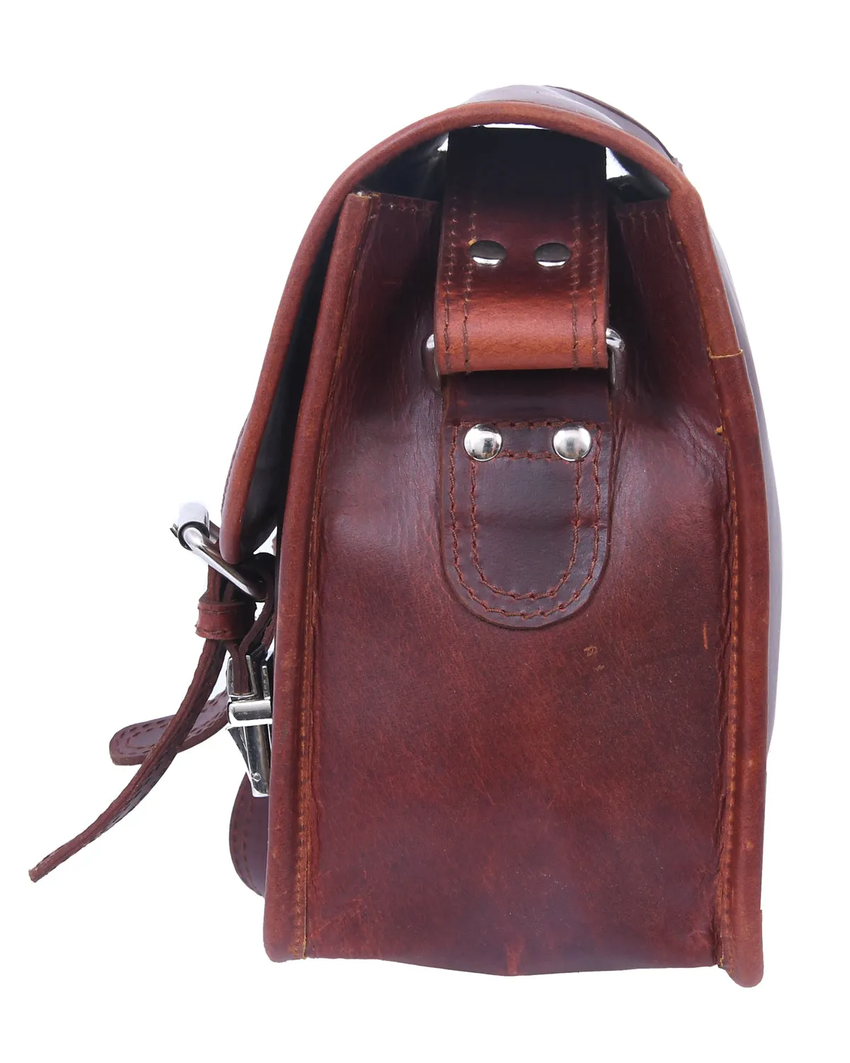 Timeless Elegance: Brown Leather Messenger Bag. Art: BG-1280